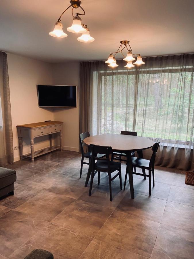Roze Guest Houses Sklandas Bernati Ngoại thất bức ảnh
