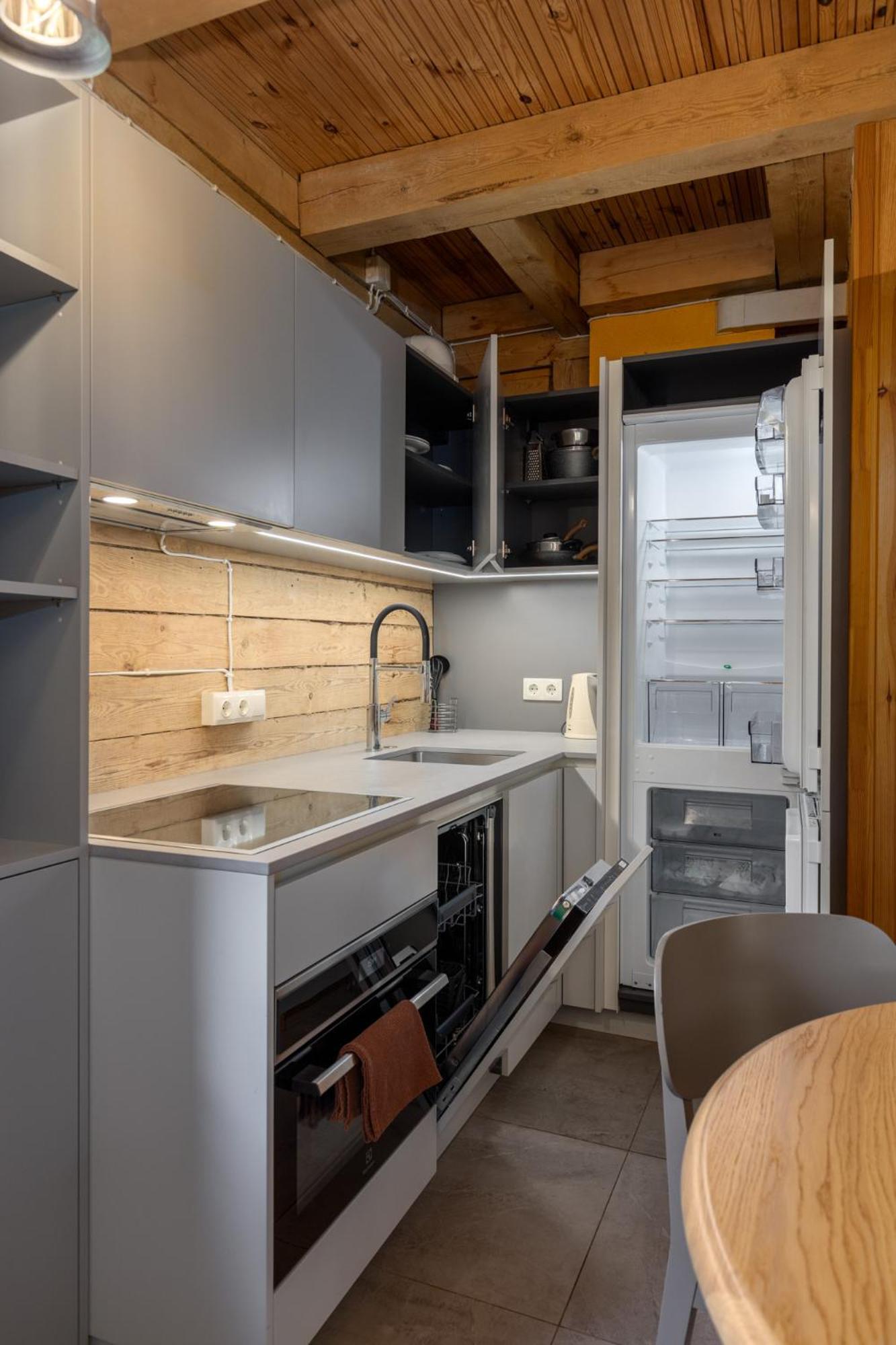 Roze Guest Houses Sklandas Bernati Ngoại thất bức ảnh