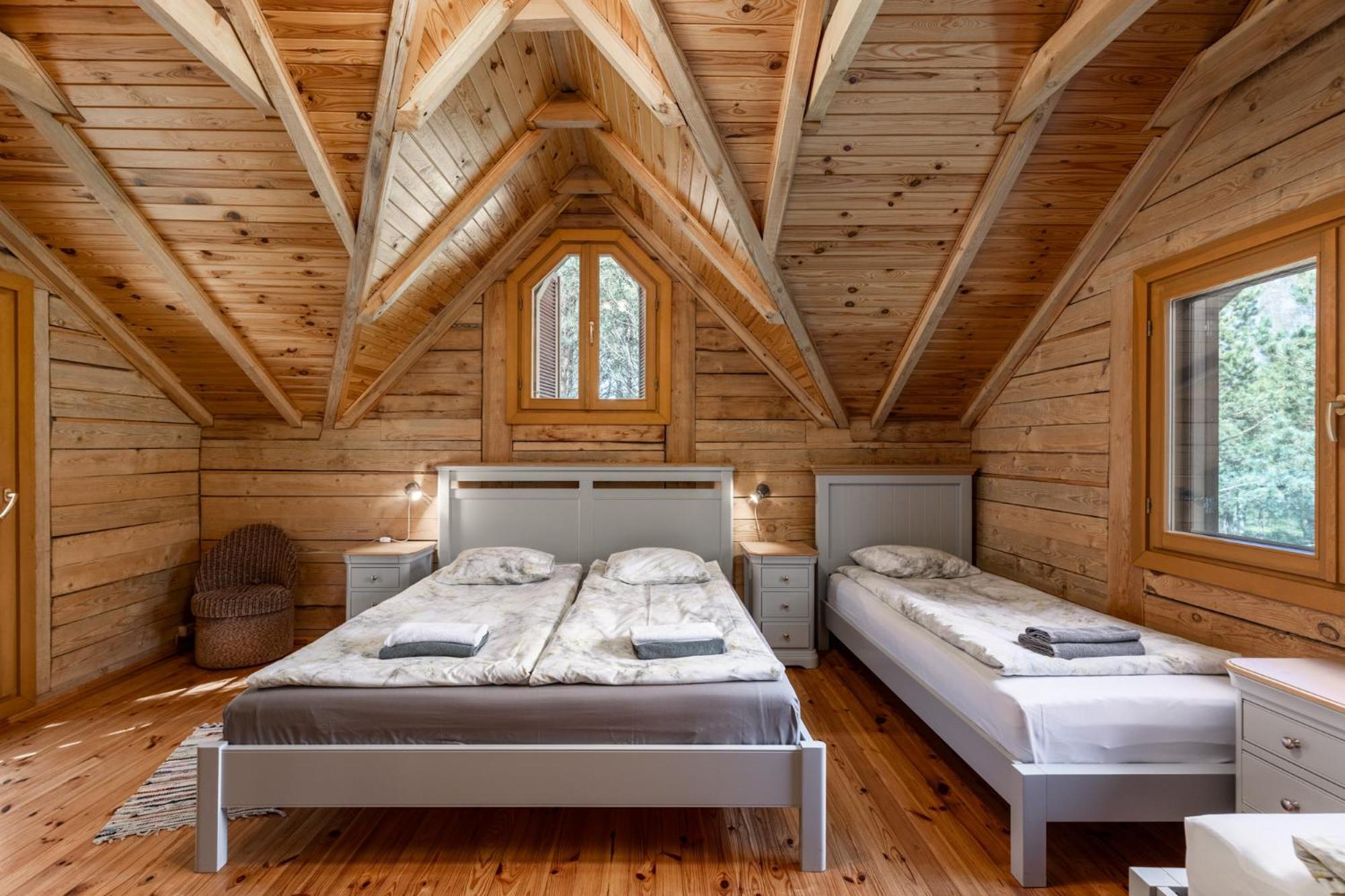 Roze Guest Houses Sklandas Bernati Ngoại thất bức ảnh