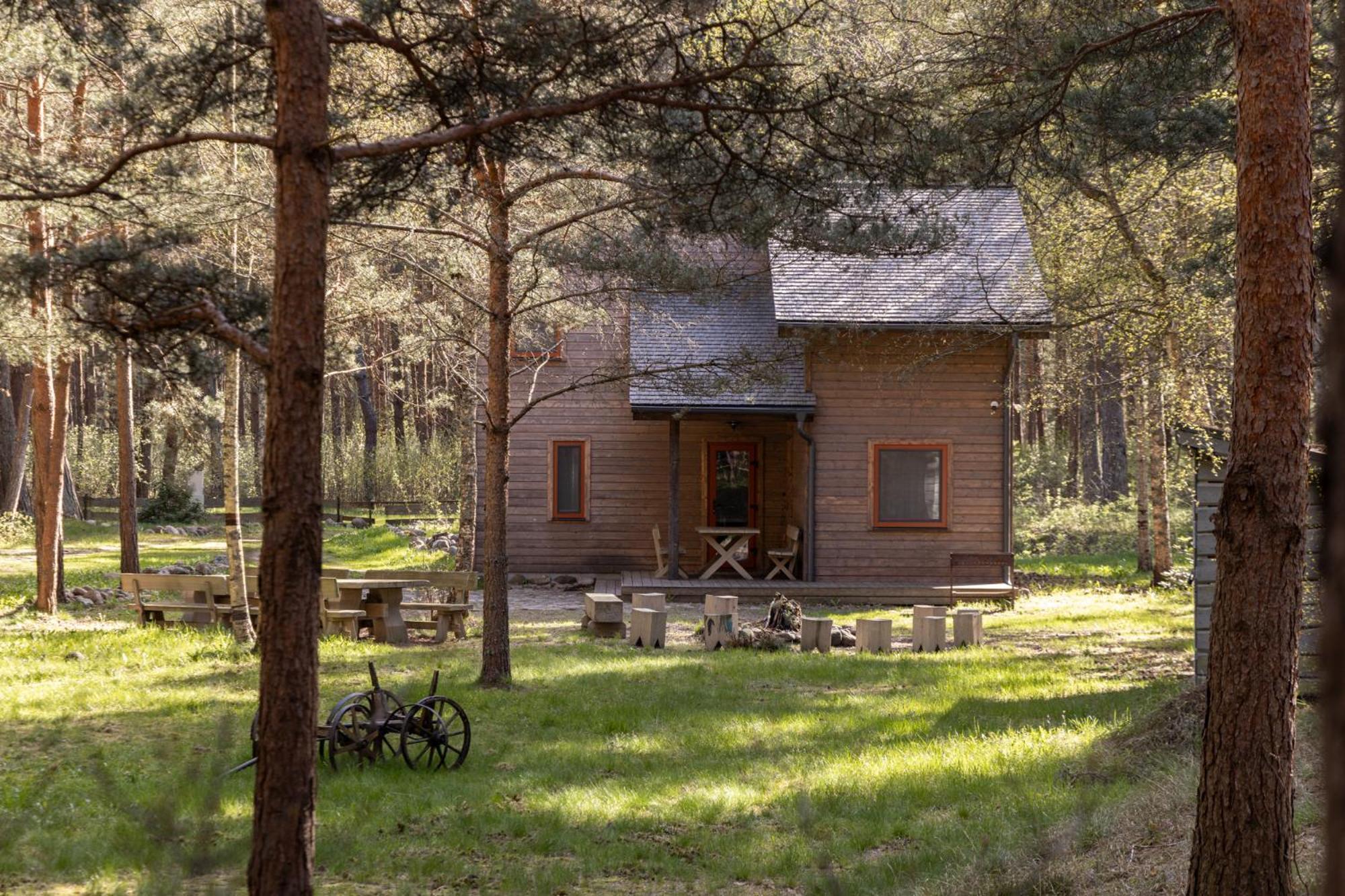 Roze Guest Houses Sklandas Bernati Ngoại thất bức ảnh